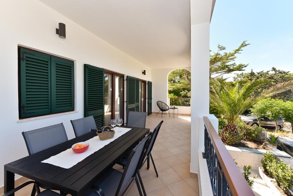Mediterraneo Garden Apartments Petrcane Exterior foto