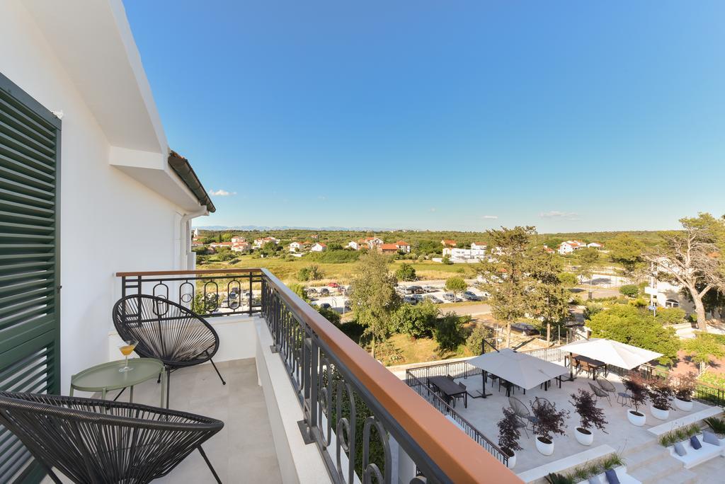 Mediterraneo Garden Apartments Petrcane Exterior foto