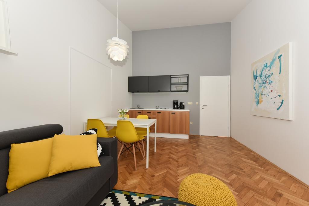 Mediterraneo Garden Apartments Petrcane Exterior foto